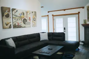 Cozy Jack and Jill Home - Image 2