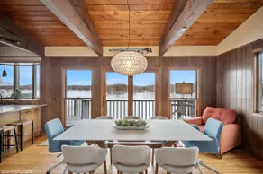 Cedar Lake getaway w/sauna, paddle boards & raft! - Image 5