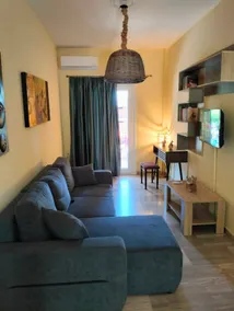 Helens Apartment - Image 2
