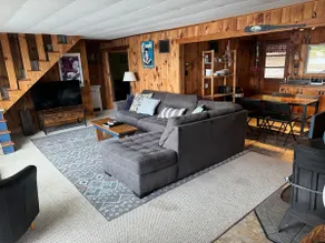 Beautiful Lakefront Lake House near Mt. Sunapee - Image 4