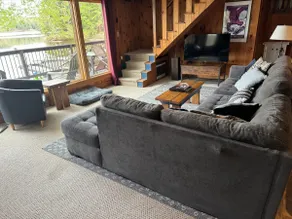 Beautiful Lakefront Lake House near Mt. Sunapee - Image 5