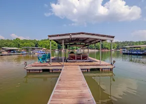 Boat House on Lake Hartwell – Dock, Boat, Games - Image 3