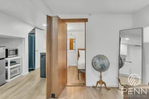 Midtown Gem with Secret Speakeasy - Image 3