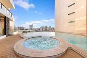 Crystal Waterfront - A Panoramic Balcony Haven - Image 4