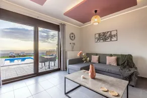 Iliovasilema Luxury Apartment - Image 3