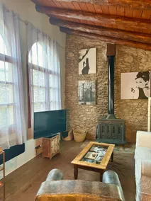 “Picture-perfect” loft - Image 4