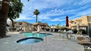 Old Town Haven ~Spacious/Private ~Garage ~Pool/Spa - Image 4