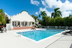 1 Bdrm Apt w. Wifi/AC/pool in gated Crystal Court - Image 2