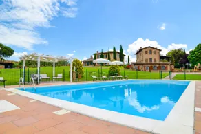 Tuscan Villa With Panoramic Pool & Vineyard Views - Image 2