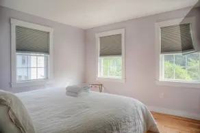 Beautiful home 2 min walk to Cove & Marginal Way - Image 3