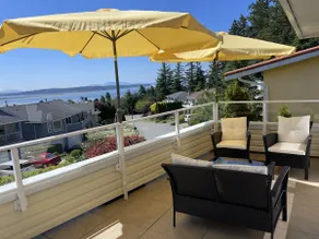 Beauty two bedrooms apartment-Ocean & Mount Baker - Image 2