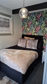 Rugby Coach House, Central location, 5 star rating - Image 2