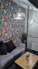 Rugby Coach House, Central location, 5 star rating - Image 4