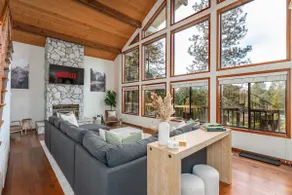 5 Kings · Yosemite Cabin · Game Room · Views · EV - Image 5