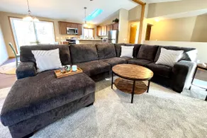 Lake Arrowhead Retreat. Game Room, VIP Pool Access - Image 2