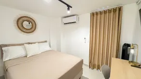 Near Top Attractions Cozy Spot w/ Patio AC & WiFi - Image 2