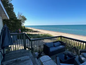 Lake Huron Oasis! Private Beachront Cottage - Image 3