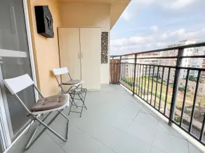 Lovely home - Free parking - Image 4