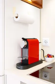 Lovely home - Free parking - Image 3