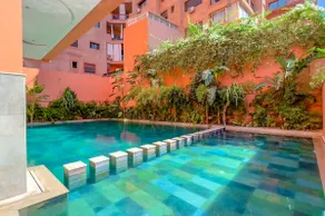 Condo in the city center + swimming pool - Image 3