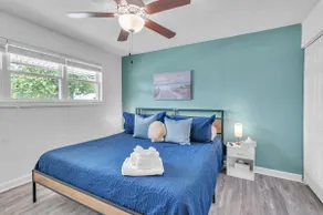 1 Block to Beach • Hot Tub • Fire Pit • Game Room - Image 3