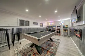 Modern Cabin w Hot Tub, Wifi & Huge Deck! - Image 3