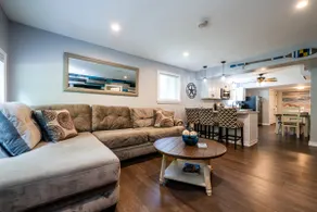 Cottage minutes from Lake Michigan, wineries +more - Image 2