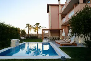 Green Villa with Private Pool - Image 4