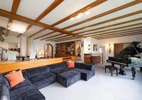 Exclusive Lakeside Stay with Beach & Sauna - Image 2