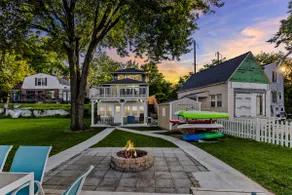 Waterfront Home with Private Beach, Stunning Views - Image 2