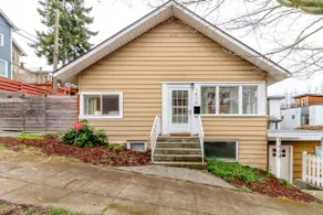 Charming, bright two-bedroom in North Beacon Hill - Image 3