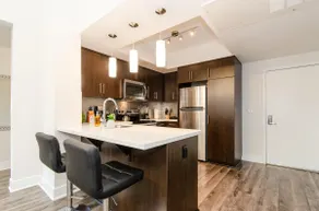 Hollywood Penthouse Free Parking, Pool, Gym - Image 3