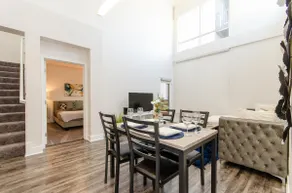 Hollywood Penthouse Free Parking, Pool, Gym - Image 2