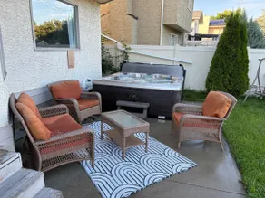 Cozy SE Calgary suite private entry with hot tub - Image 5