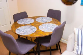 Sianavi Apartments - Charles Court, Kettering - Image 2
