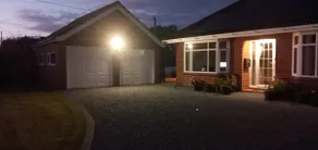 Conifers: Annexe with own entrance and patio - Image 4