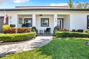 Waterfront+ HTD pool+ 1 mi bch+Game room+Hot tub - Image 4