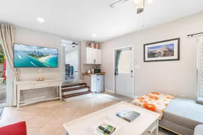 Shady Banks Oasis 3/2-Mins to Airport, Beach, Port - Image 5