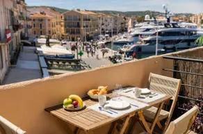 Apartment with terrace the Port of Saint-Tropez - Image 2