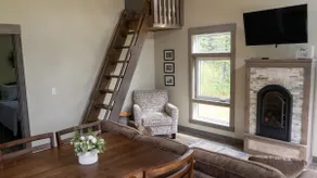 Cabin 3 at the Inn - Image 2