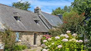 House near Palue Beach - Image 2
