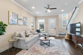 Fully-equipped kitchen for the family, 3 bedrooms, 2.5 bathrooms - Image 2