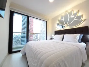 LUXURY APT./Gym/Pool/Garage/Cinema/WFH/Wi-Fi/Netflix - Image 2
