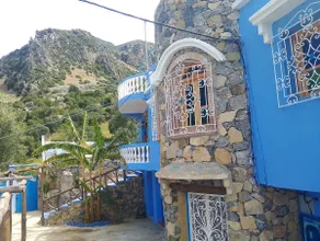 Blue House Town - Image 5