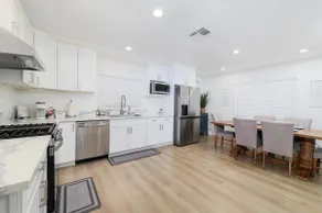 4BD3BR Fine Designed Sophisticated ALL NEW House - Image 3