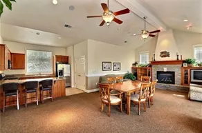 2BR/2BA Hilltop Condo Gated + Private Garage - Image 5
