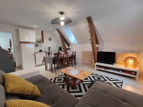 Charming old apartment 74 m² • 3 bedrooms/2 bathrooms • Voie Verte - Image 2