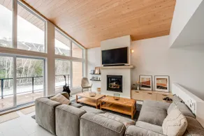 Unit 206 ski-in/ski-out - 4 bedrooms chalet for 12 people - Image 2