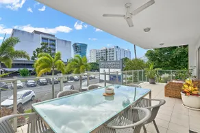 Newly Renovated Cairns City Apartment - Image 4