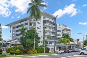 Newly Renovated Cairns City Apartment - Image 2